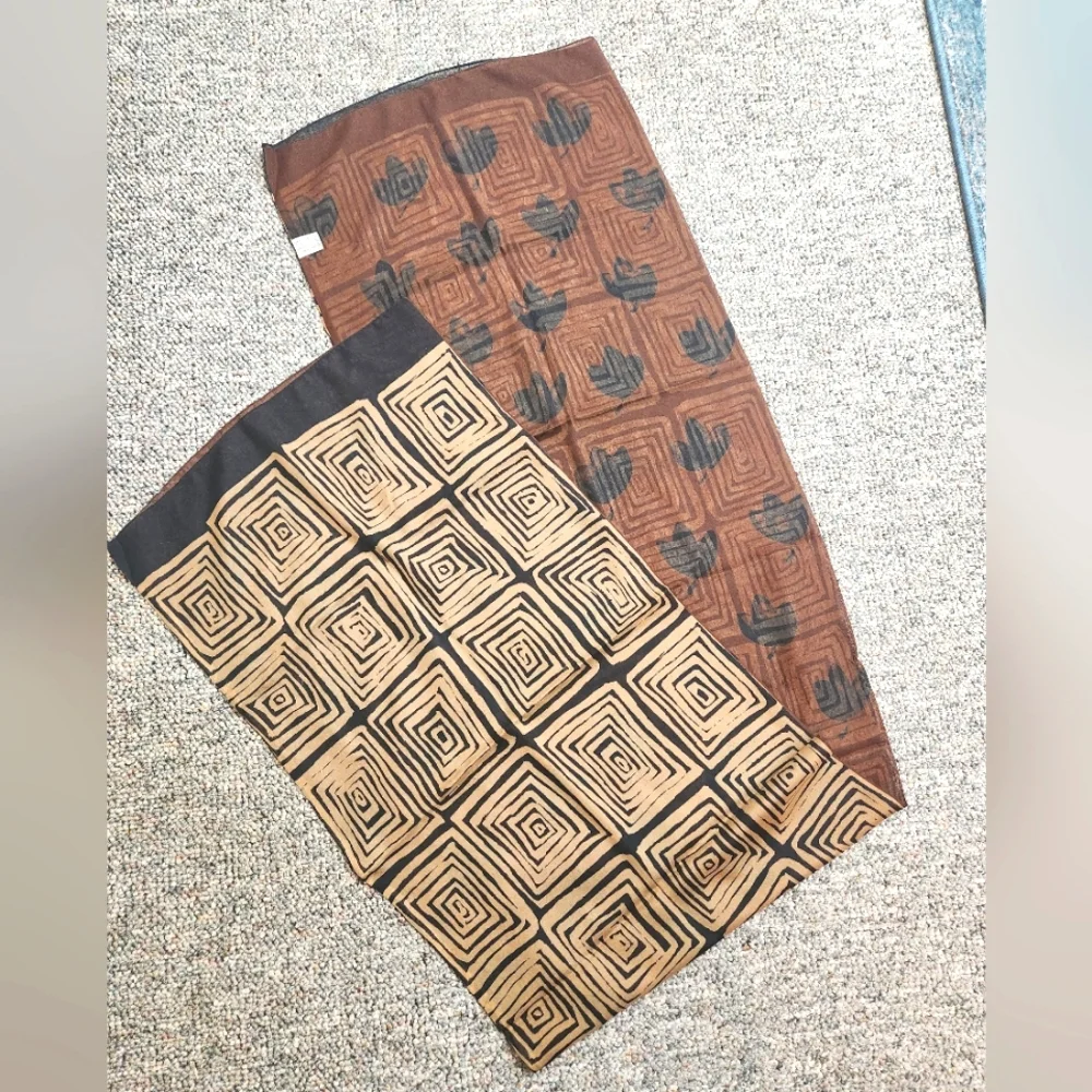 Bloomingdale's Geometric/Floral Patterned Doublesided Long Scarf